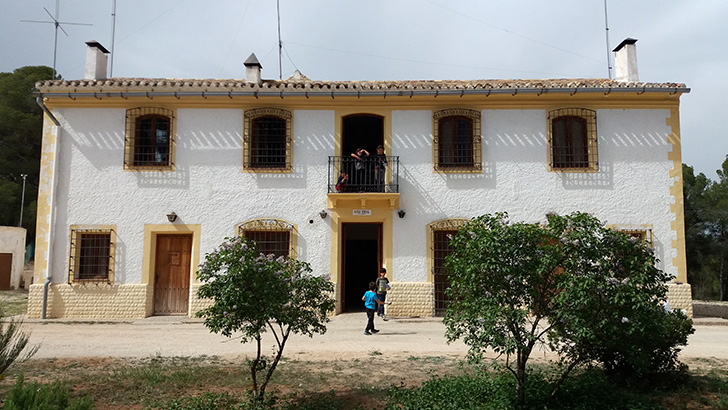 Casa forestal El Gabar