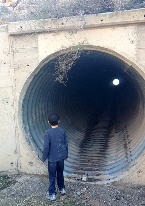 Túnel de desagüe de la autovía